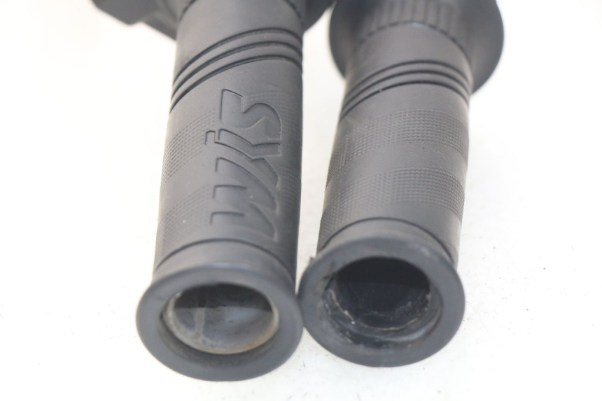 photo de COMMODO DROIT SYM JOYMAX 250 (2013 - 2017) - Points de fixation