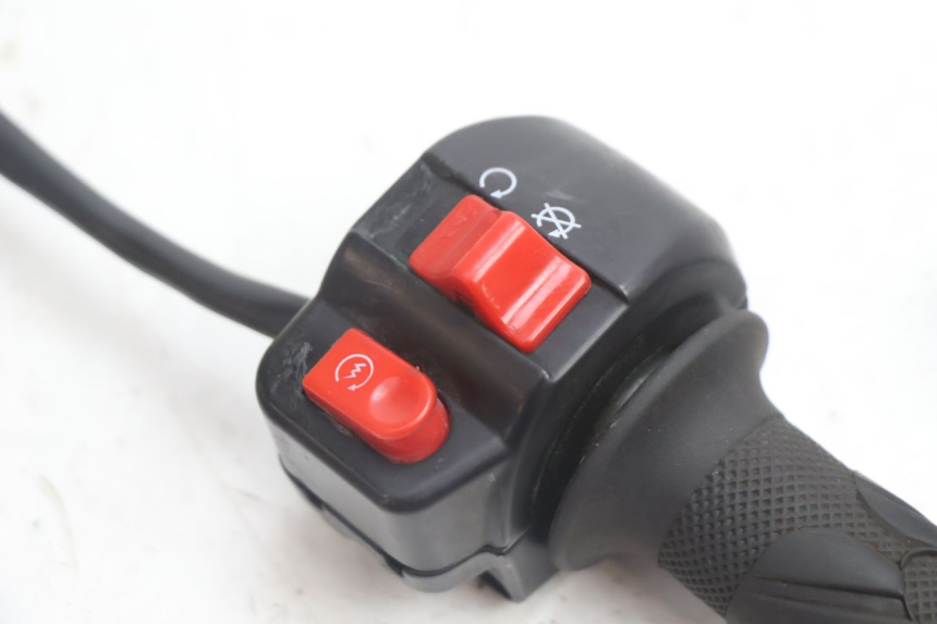 photo de COMMODO DROIT RIDE JUMP 2T 50 (2012 - 2017) - Détail de la pièce