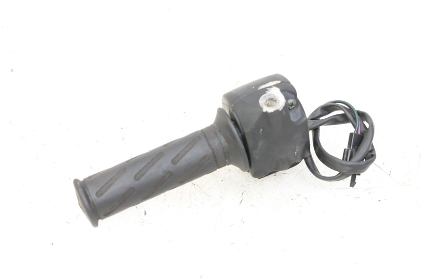 photo de COMMODO DROIT PEUGEOT KISBEE 2T 50 (2010 - 2017) - Autre angle de vue