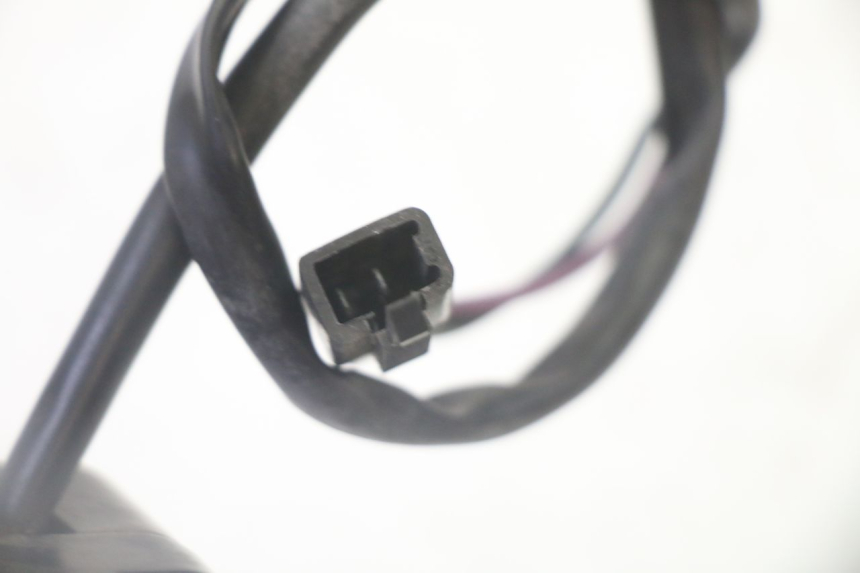 photo de COMMODO DROIT PEUGEOT KISBEE 2T 50 (2010 - 2017) - Points de fixation