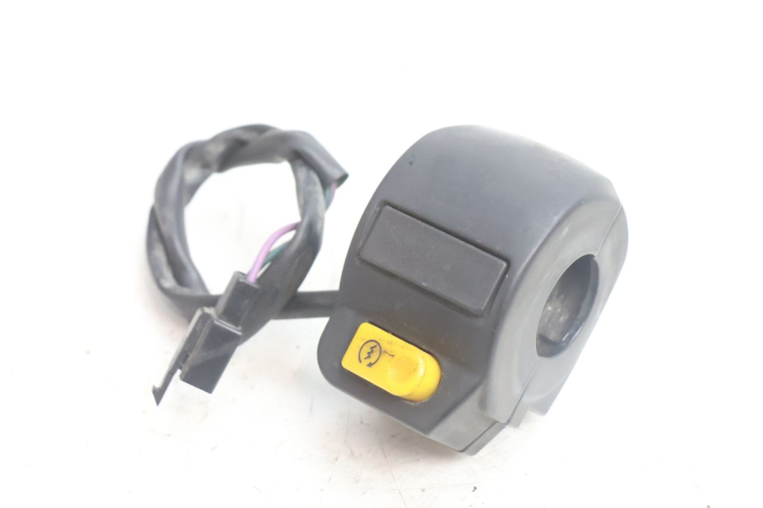 photo de COMMODO DROIT PEUGEOT KISBEE 2T 50 (2010 - 2017) - Détail de la pièce