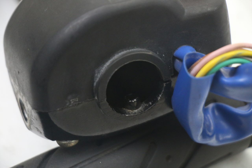 photo de COMMODO DROIT KYMCO PEOPLE S 125 (2000 - 2008) - Vue d’ensemble