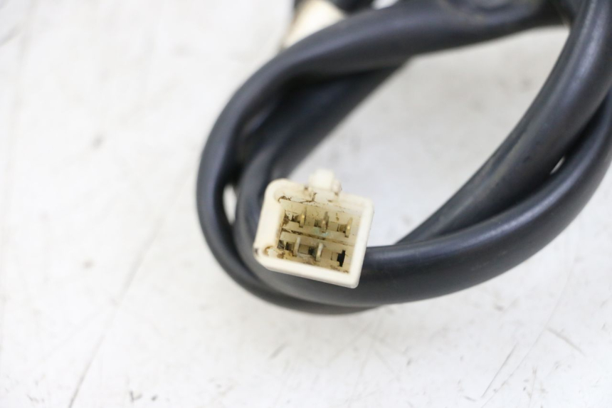 photo de COMMODO DROIT KYMCO STRYKER OFF ROAD 125 (1999 - 2005) - Gros plan technique