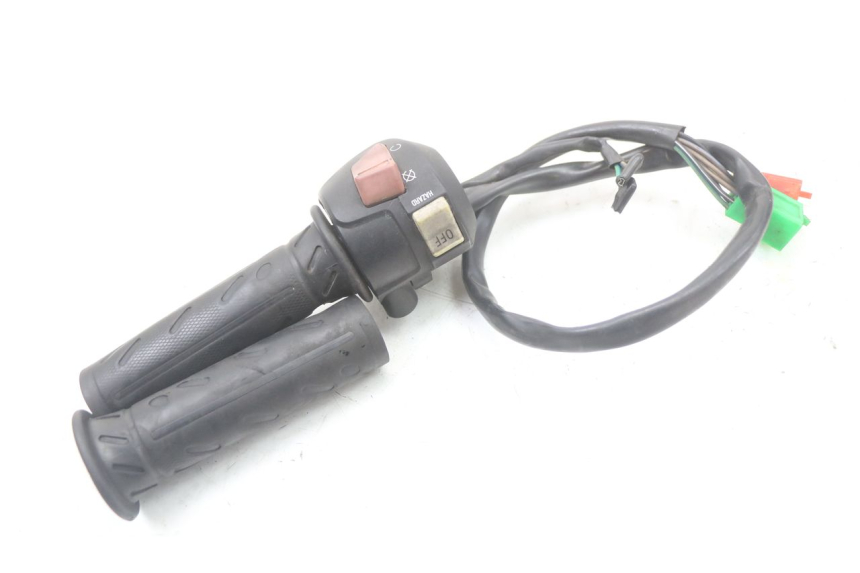 photo de COMMODO DROIT KYMCO X-TOWN XTOWN 125 (2016 - 2021) - Gros plan technique