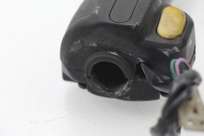 photo de COMMODO DROIT PEUGEOT LOOXOR 50 (2001 - 2004) - Zoom état d’usage