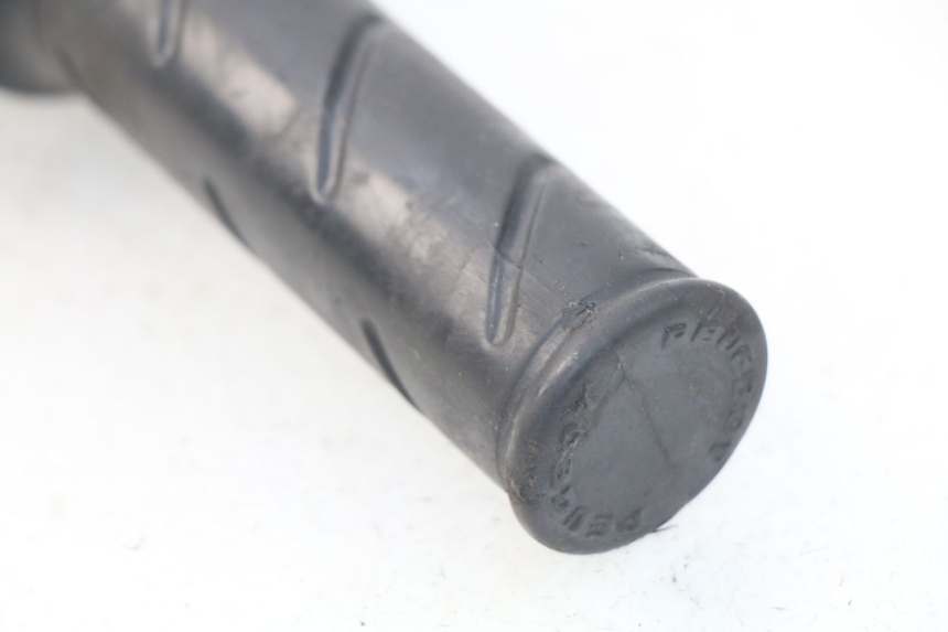 photo de COMMODO DROIT PEUGEOT LUDIX 50 (2008 - 2017) - Détail de la pièce