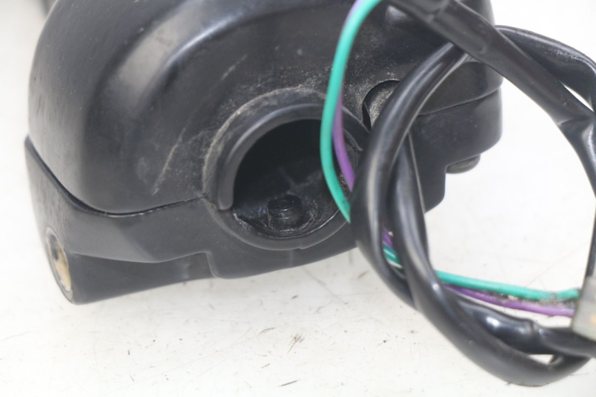 photo de COMMODO DROIT PEUGEOT LUDIX 50 (2005 - 2007) - Détail de la pièce