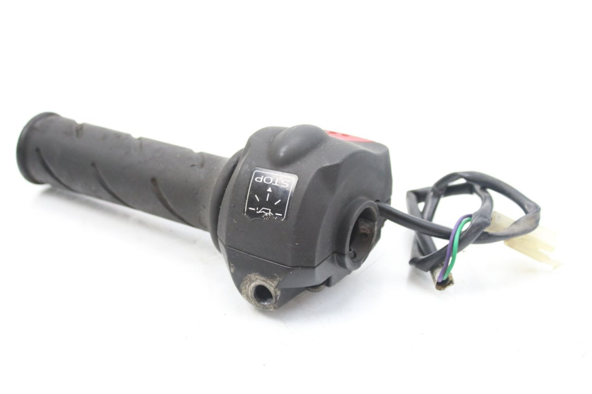 photo de COMMODO DROIT PEUGEOT LUDIX 50 (2008 - 2017) - Détail de la pièce