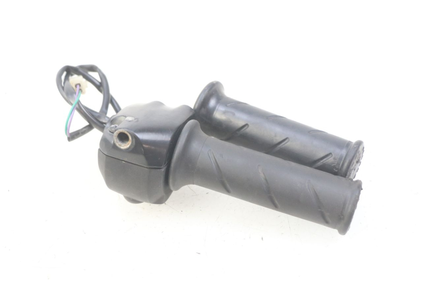 photo de COMMODO DROIT PEUGEOT LUDIX 50 (2008 - 2017) - Détail de la pièce