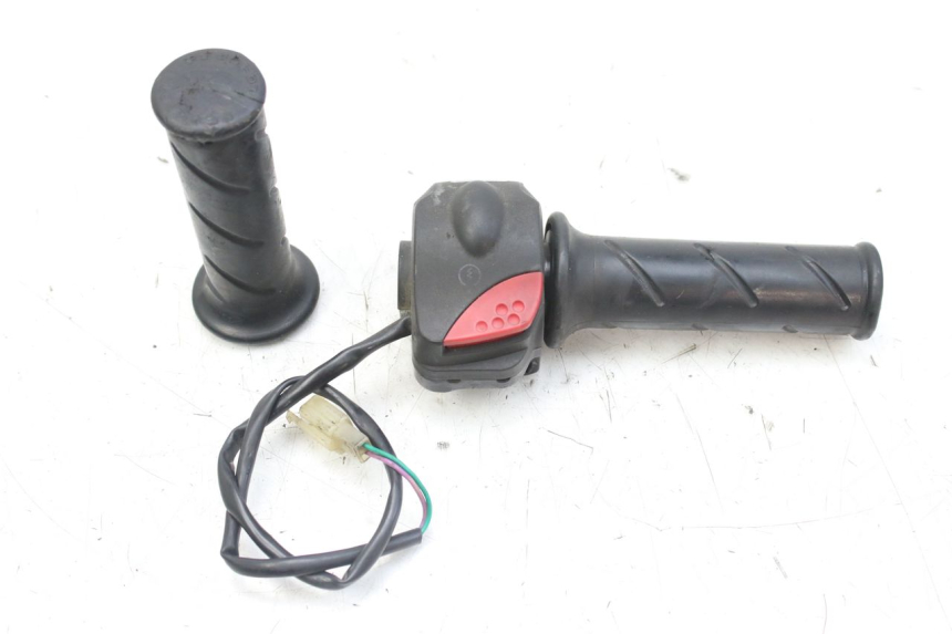 photo de COMMODO DROIT PEUGEOT LUDIX 50 (2008 - 2017) - Vue principale