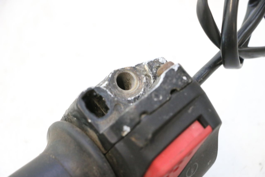 photo de COMMODO DROIT PEUGEOT LUDIX ONE 50 (2004 - 2013) - Autre angle de vue