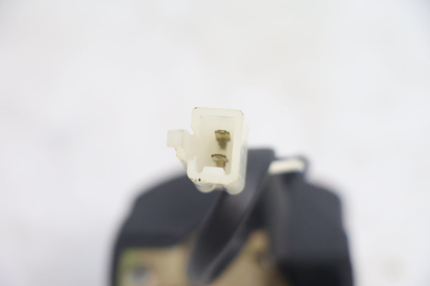 photo de COMMODO DROIT MBK MACH G AC 50 (2002 - 2014) - Gros plan technique