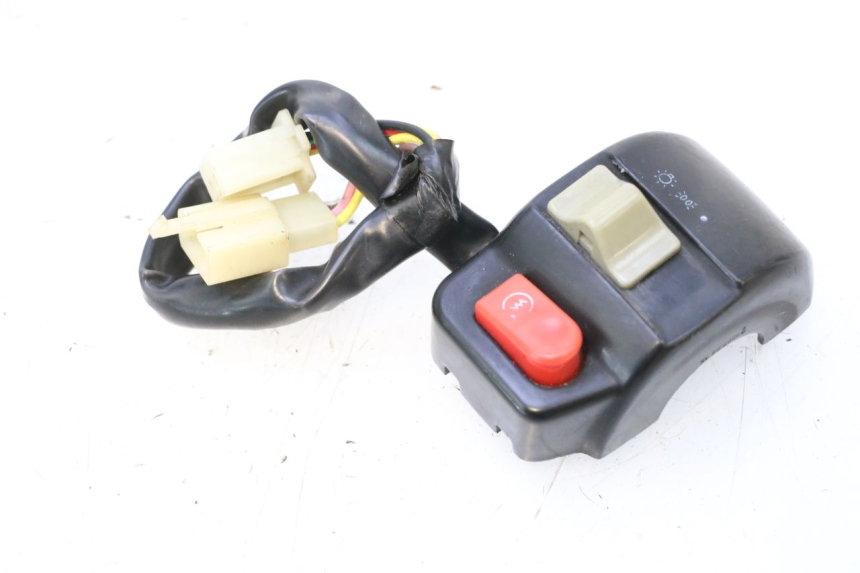 photo de COMMODO DROIT KEEWAY MATRIX RX9 125 (2006 - 2007) - Gros plan technique