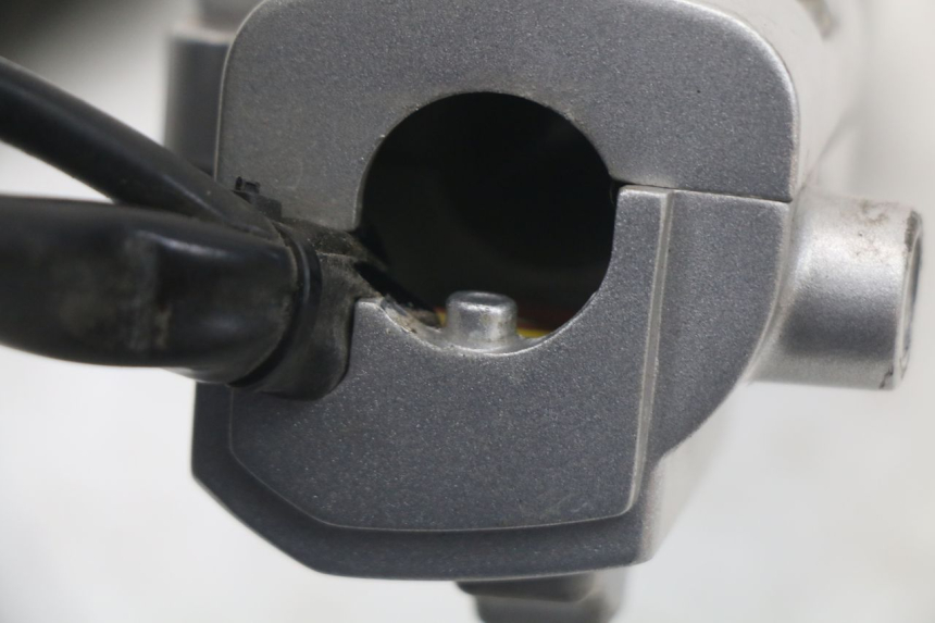 photo de COMMODO DROIT SYM MIO 50 (2011 - 2017) - État de surface