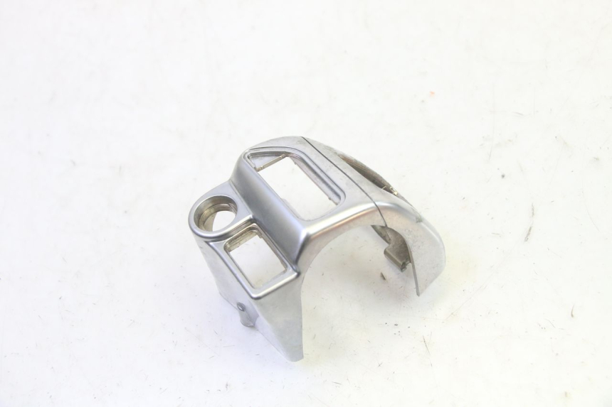 photo de COMMODO DROIT PIAGGIO MP3 HPE 350 (2018 - 2020) - Zoom état d’usage