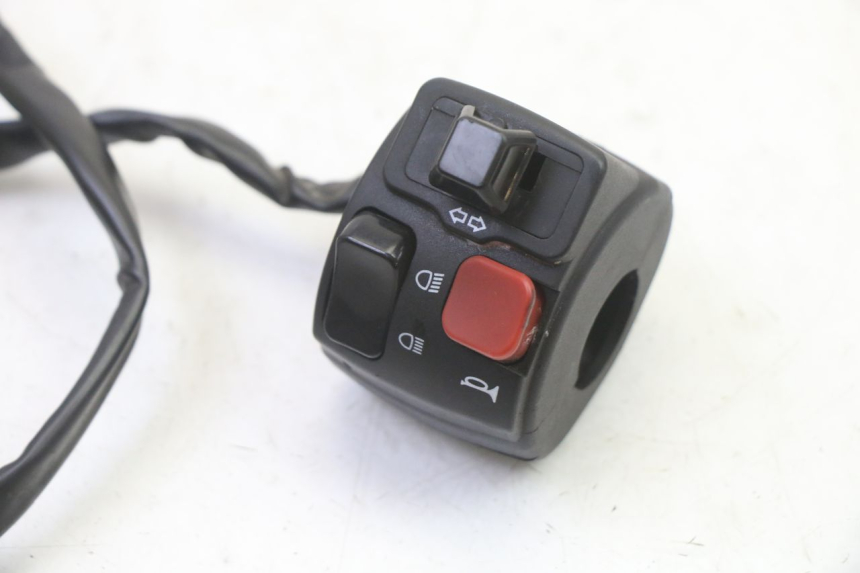 photo de COMMODO DROIT RIEJU MRT 50 (2018 - 2021) - Gros plan technique