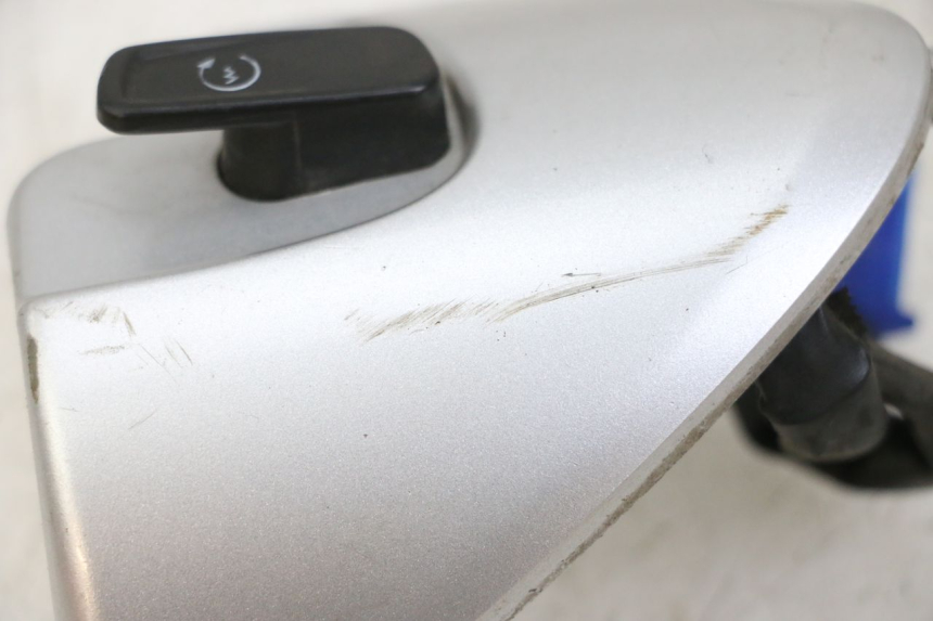 photo de COMMODO DROIT YAMAHA NEOS NEO'S 4T 50 (2008 - 2016) - Détail de la pièce