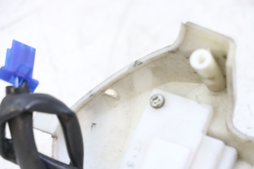 photo de COMMODO DROIT YAMAHA NEOS NEO'S 4T 50 (2008 - 2016) - Zoom état d’usage