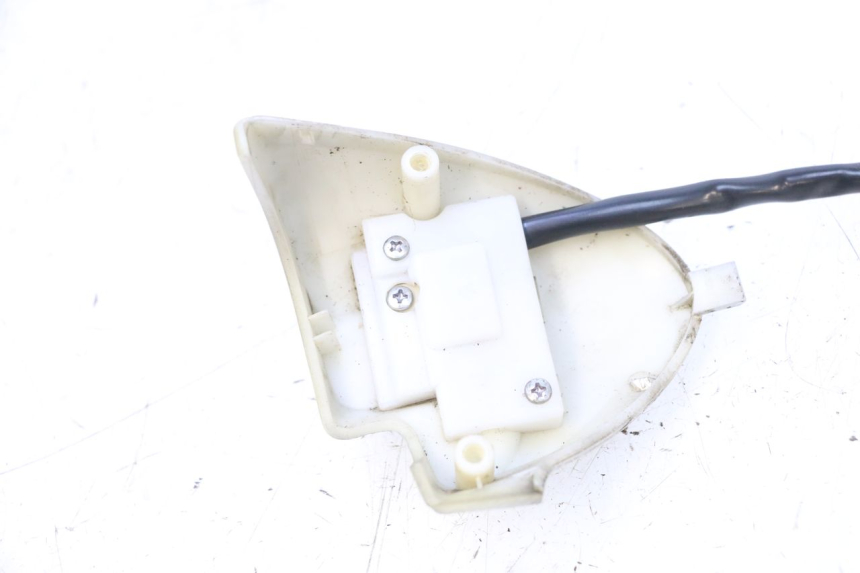 photo de COMMODO DROIT YAMAHA NEOS NEO'S 4T 50 (2008 - 2016) - Gros plan technique