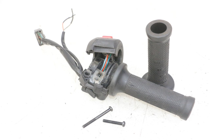 photo de COMMODO DROIT GILERA NEXUS 125 (2009 - 2013) - Détails caractéristiques