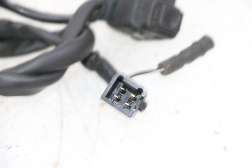 photo de COMMODO DROIT HONDA NSR R 125 (1994 - 2003) - Autre angle de vue