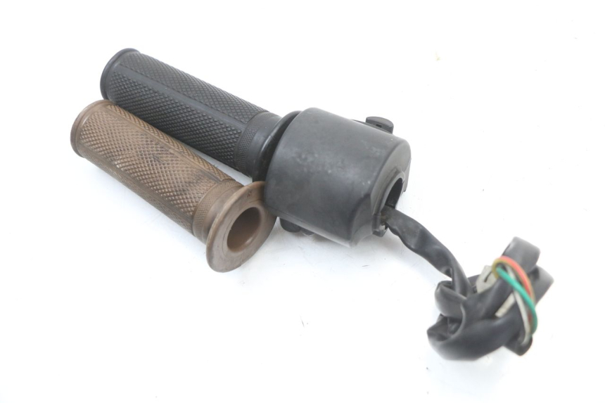 photo de COMMODO DROIT JM MOTORS OLDIES 4T 50 (2010 - 2020) - Autre angle de vue