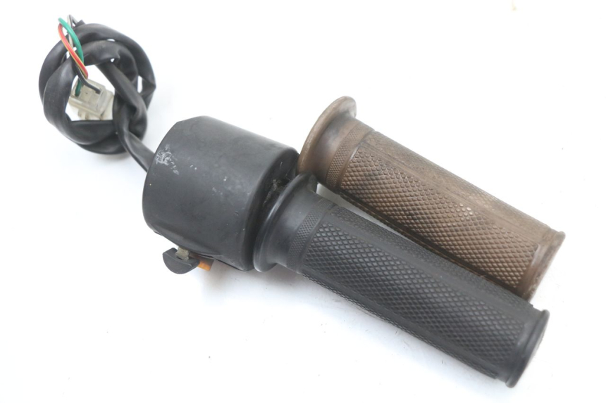 photo de COMMODO DROIT JM MOTORS OLDIES 4T 50 (2010 - 2020) - Gros plan technique