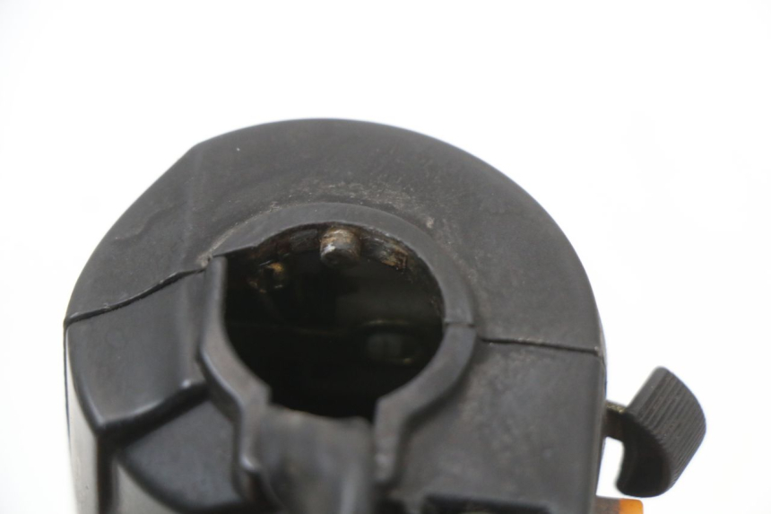 photo de COMMODO DROIT JM MOTORS OLDIES 4T 50 (2010 - 2020) - Points de fixation