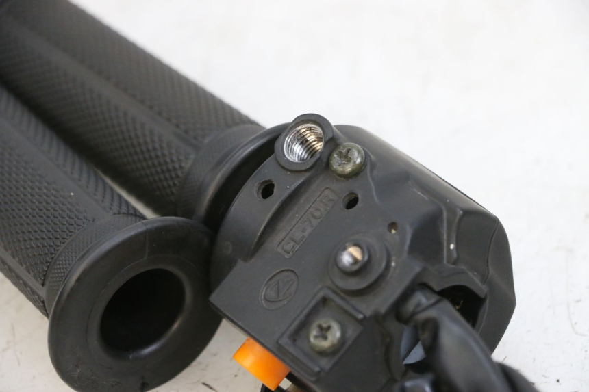 photo de COMMODO DROIT JM MOTORS OLDIES 4T 50 (2010 - 2020) - Gros plan technique