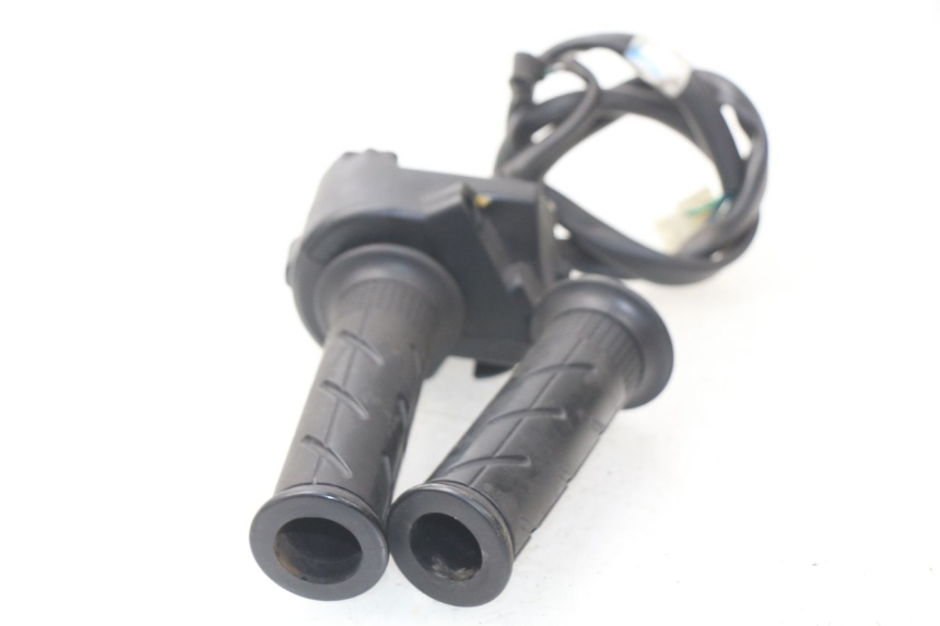 photo de COMMODO DROIT HONDA PCX (JF47) 125 (2012 - 2013) - Détail de la pièce