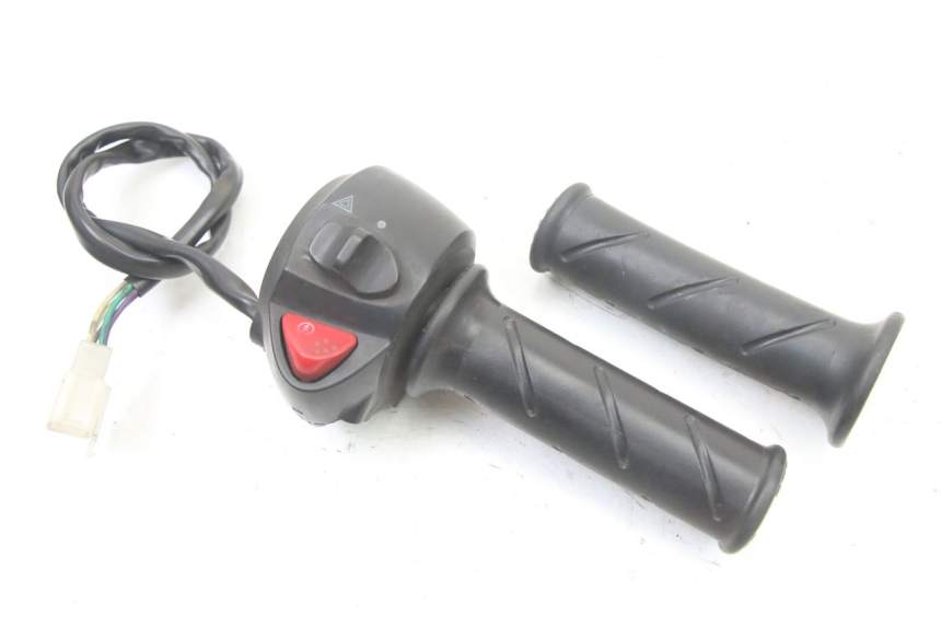 photo de COMMODO DROIT PEUGEOT CITYSTAR 125 (2011 - 2017) - Vue principale