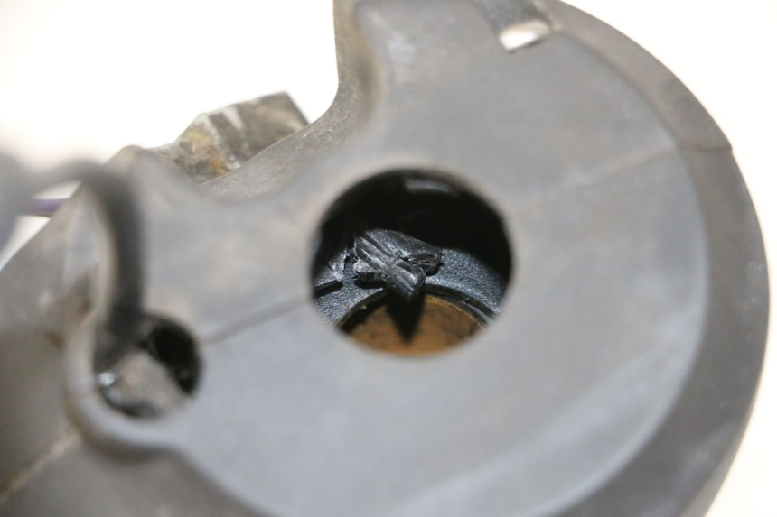 photo de COMMODO DROIT PEUGEOT CITYSTAR 50 (2013 - 2017) - Zoom état d’usage