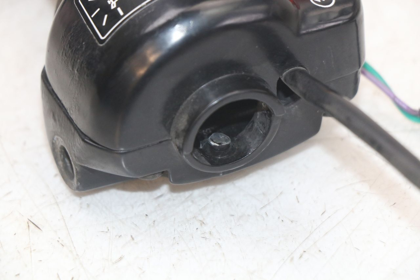 photo de COMMODO DROIT PEUGEOT LUDIX 50 (2005 - 2007) - Pièce contrôlée