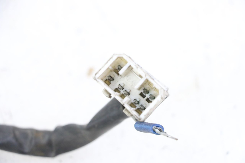 photo de COMMODO DROIT PIAGGIO BEVERLY 125 (1998 - 2005) - Autre angle de vue