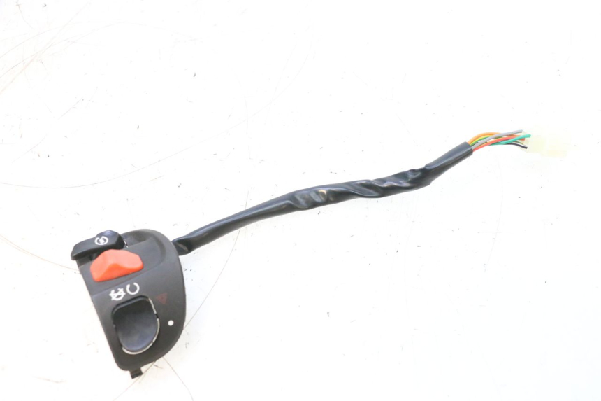 photo de COMMODO DROIT EFUN PUSA 1 - Autre angle de vue