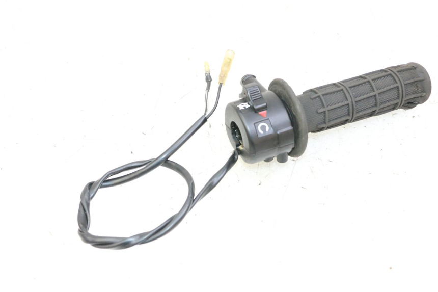 photo de COMMODO DROIT YAMAHA PW 80 (1983 - 2014) - Vue principale