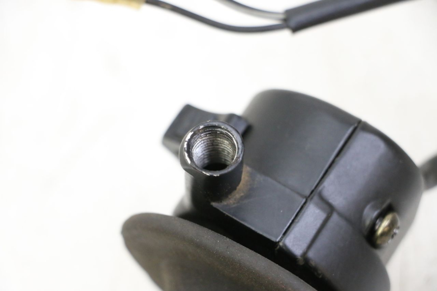 photo de COMMODO DROIT YAMAHA PW 80 (1983 - 2014) - Vue d’ensemble