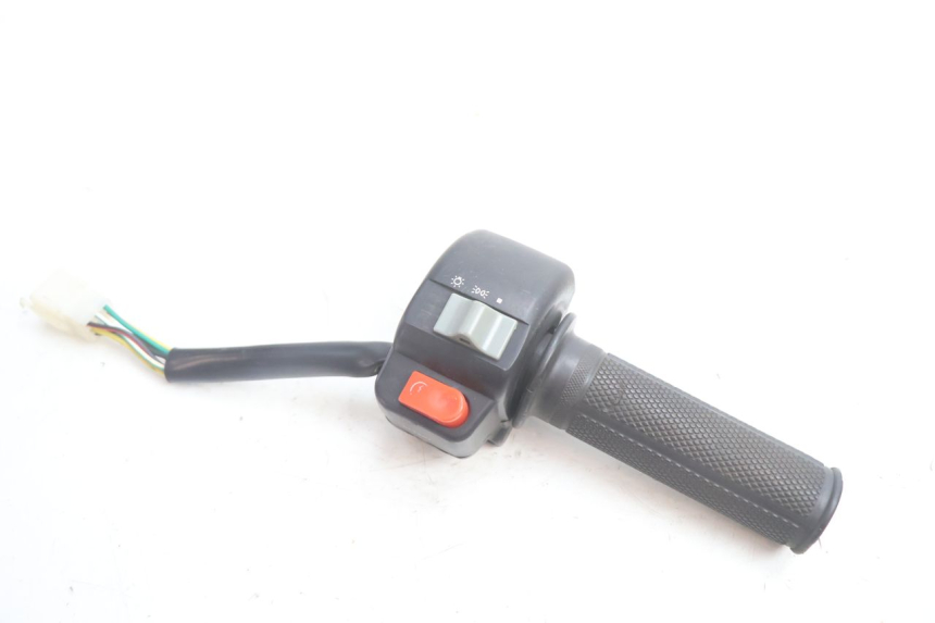 photo de COMMODO DROIT VASTRO R-ONE 4T 50 (2014 - 2022) - Vue principale
