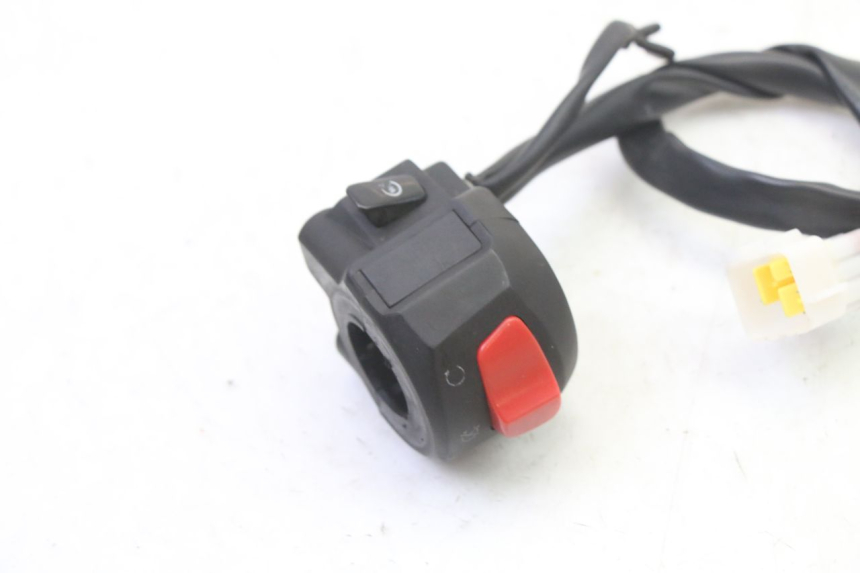 photo de COMMODO DROIT MAG POWER R-STREET 50 (2016 - 2025) - Autre angle de vue