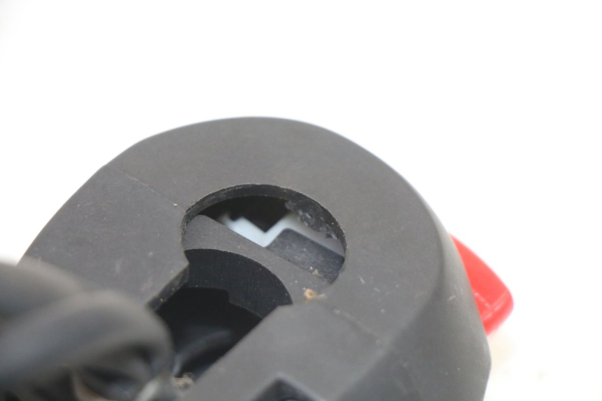 photo de COMMODO DROIT MAG POWER R-STREET 50 (2016 - 2025) - Points de fixation