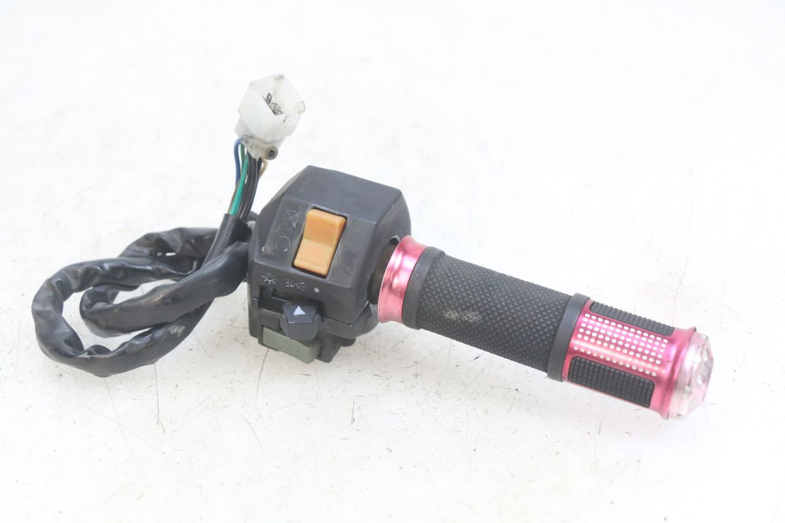 photo de COMMODO DROIT YAMASAKI ROADSTER 50 (2013 - 2018) - Vue principale