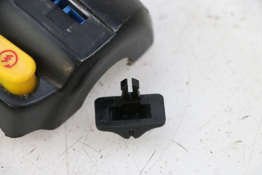 photo de COMMODO DROIT PGO RODOSHOW 2T 50 (2003 - 2007) - Autre angle de vue