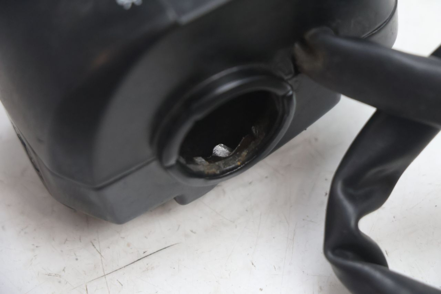 photo de COMMODO DROIT TNT MOTOR ROMA 10' 2T 50 (2011 - 2018) - Points de fixation