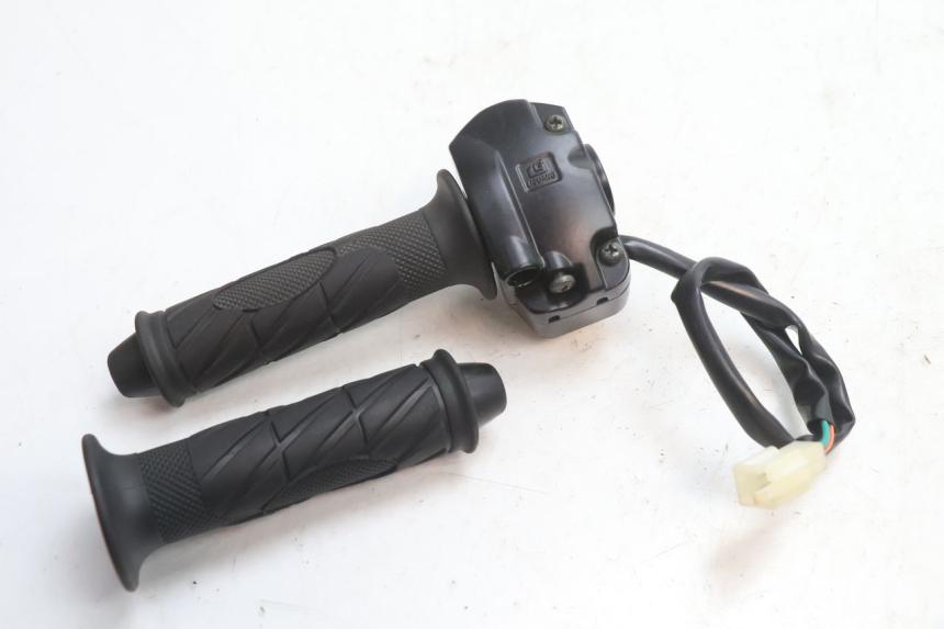 photo de COMMODO DROIT TNT MOTOR ROMA 10' 4T 50 (2007 - 2018) - Autre angle de vue
