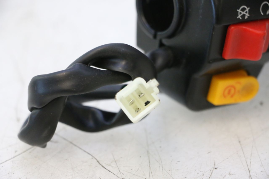 photo de COMMODO DROIT TNT MOTOR ROMA 12' 2T 50 (2007 - 2018) - État de surface