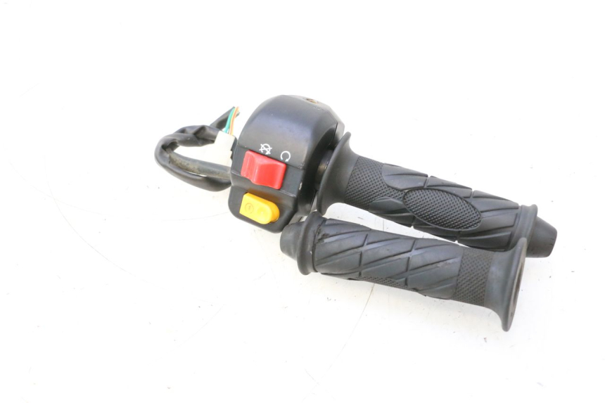 photo de COMMODO DROIT TNT MOTOR ROMA 12' 2T 50 (2007 - 2018) - Gros plan technique