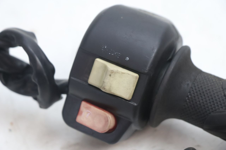 photo de COMMODO DROIT KEEWAY RY6 2T 50 (2011 - 2019) - Détail de la pièce