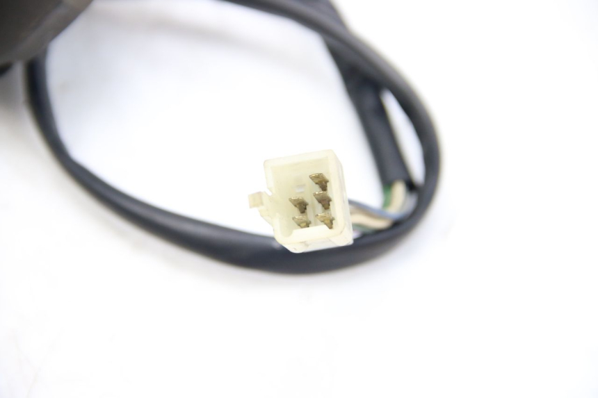 photo de COMMODO DROIT PEUGEOT SATELIS COMPRESSOR K15 125 (2006 - 2009) - Vue d’ensemble