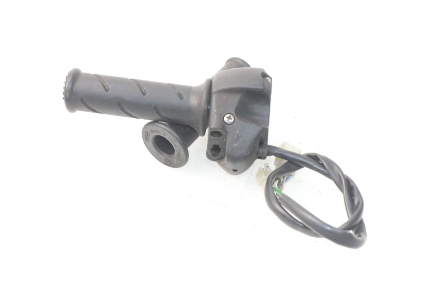 photo de COMMODO DROIT PEUGEOT SATELIS 300 (2012 - 2015) - Gros plan technique