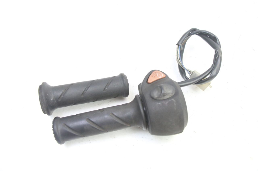 photo de COMMODO DROIT PEUGEOT SATELIS 250 (2006 - 2012) - Zoom état d’usage